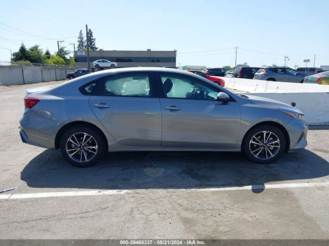 3KPF24AD6PE683160 KIA Forte Lxs