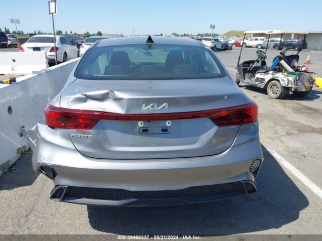 3KPF24AD6PE683160 KIA Forte Lxs