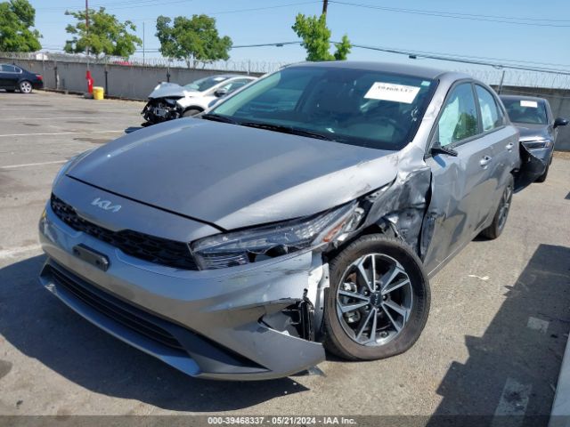 3KPF24AD6PE683160 KIA Forte Lxs