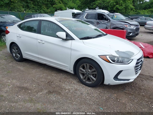 2017 5NPD84LF2HH002865 main image