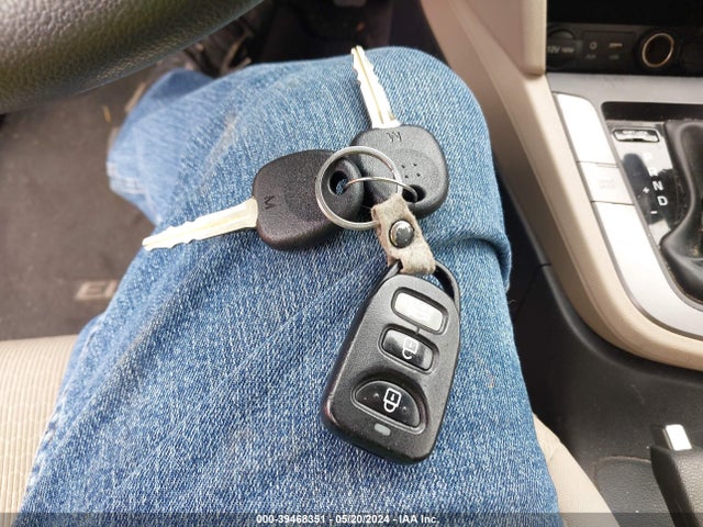 Hyundai ELANTRA SE 2017 5NPD84LF2HH002865 Image 11