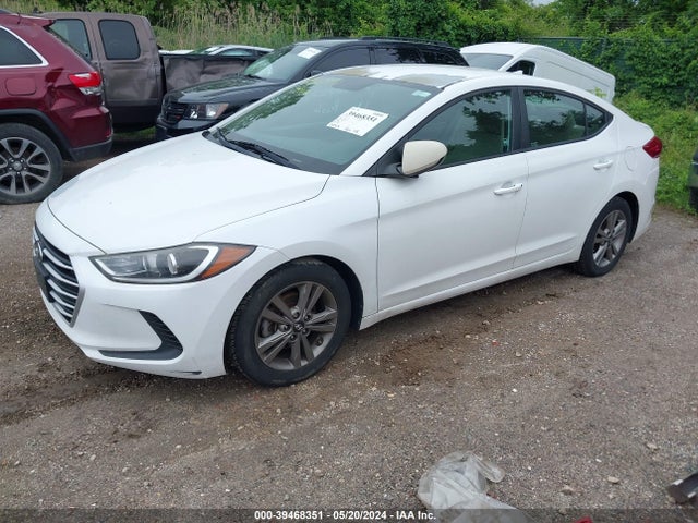 Hyundai ELANTRA SE 2017 5NPD84LF2HH002865 Image 2