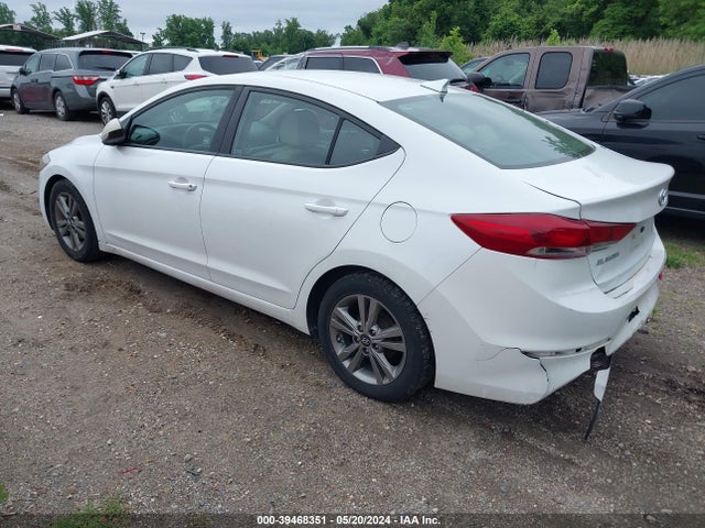 Hyundai ELANTRA SE 2017 5NPD84LF2HH002865 Image 3