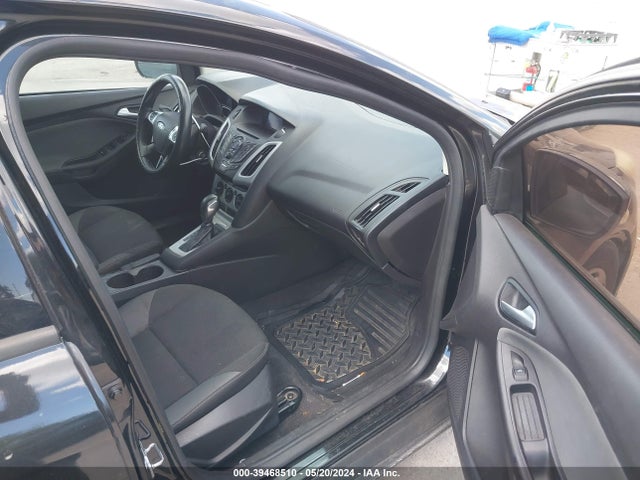 Ford FOCUS SE 2014 1FADP3F24EL381113 Image 5