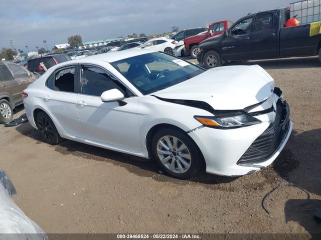 Toyota CAMRY LE 2020 4T1C11AK5LU333366 main image