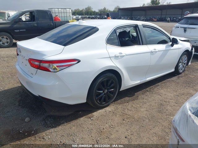 Toyota CAMRY LE 2020 4T1C11AK5LU333366 Image 4
