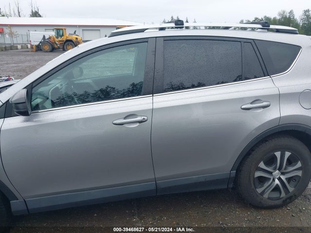 Toyota RAV4 LE 2016 2T3BFREVXGW429913 Image 15