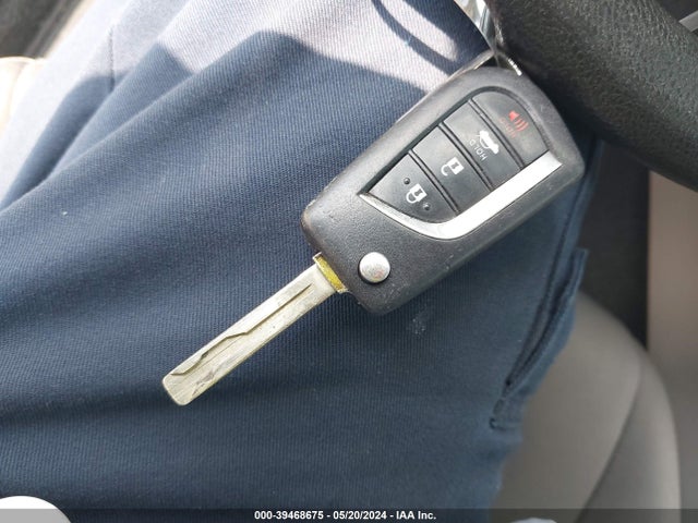 Toyota CAMRY LE 2018 4T1B11HK3JU129776 Image 11