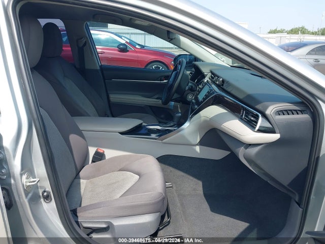 Toyota CAMRY LE 2018 4T1B11HK3JU129776 Image 5