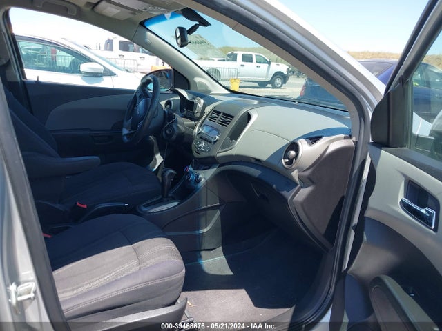 Chevrolet Sonic Lt Auto 2014 1G1JC5SH2E4190470 Image 5