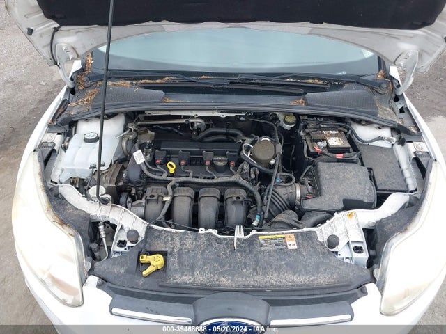 Ford FOCUS SE 2014 1FADP3K27EL119494 Image 10