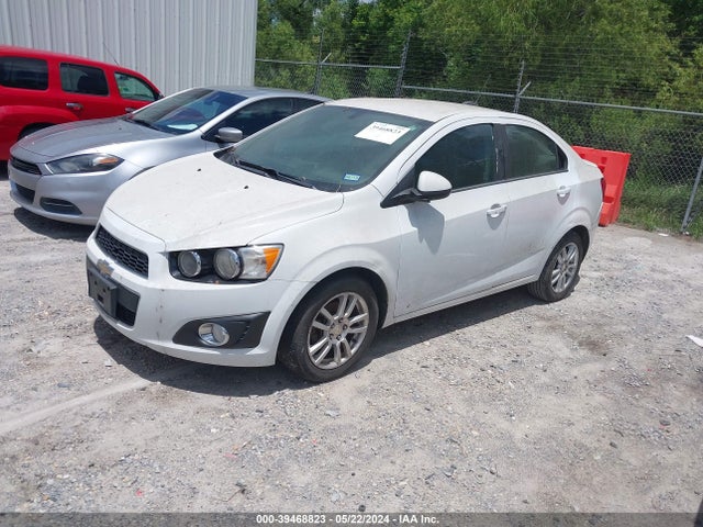 Chevrolet Sonic Lt Auto 2016 1G1JC5SH5G4169163 Image 2