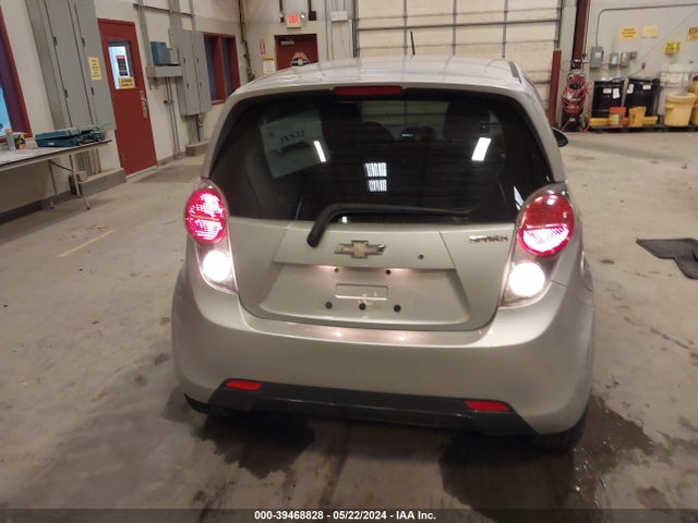 Chevrolet Spark 1lt Cvt 2015 KL8CD6S99FC742087 Image 17