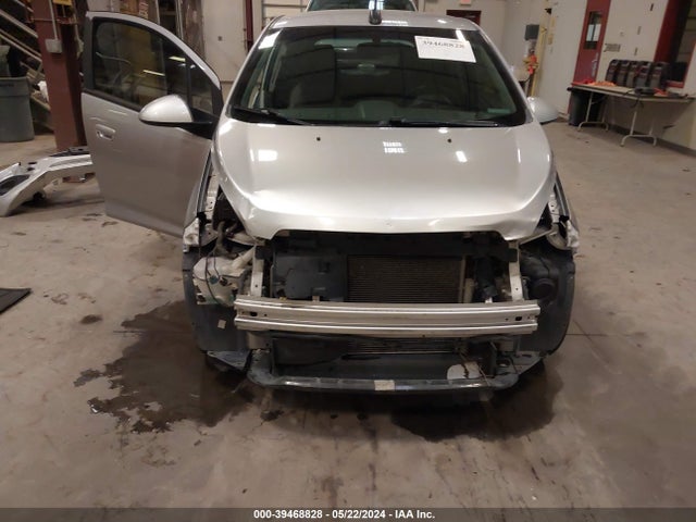 Chevrolet Spark 1lt Cvt 2015 KL8CD6S99FC742087 Image 6