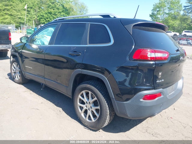 1C4PJMLBXJD521219 Jeep Cherokee Latitude Plus 4x4