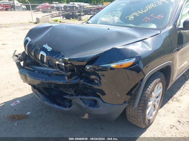 1C4PJMLBXJD521219 Jeep Cherokee Latitude Plus 4x4