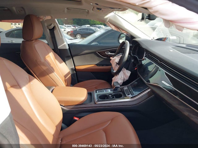 WA1AVAF10KD021724 Audi Q8 55 Premium