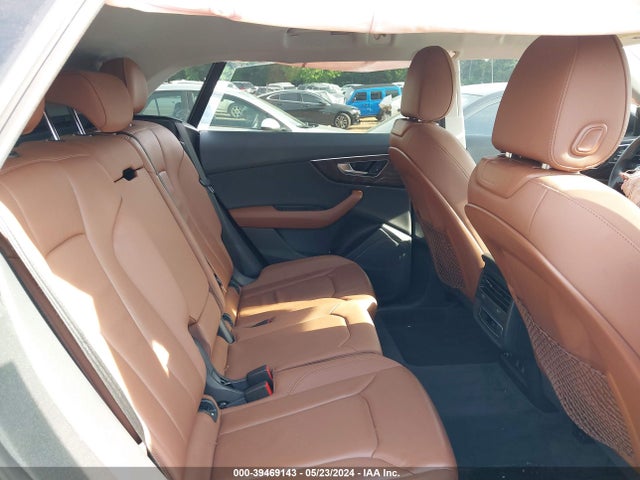 WA1AVAF10KD021724 Audi Q8 55 Premium