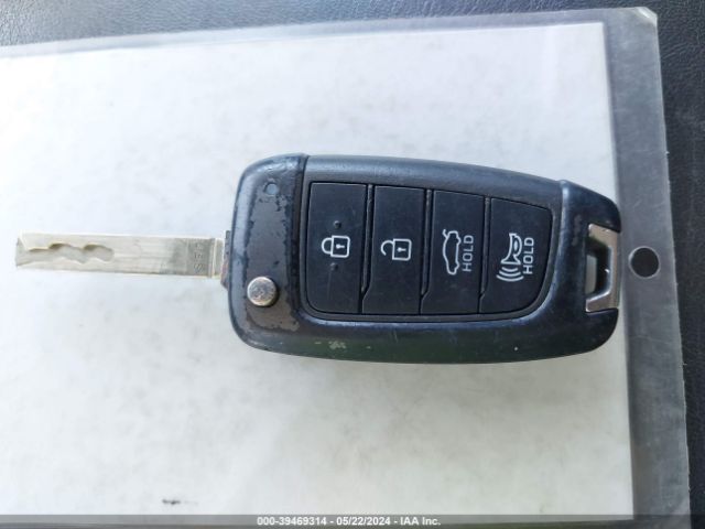 5NPLL4AG5MH040705 Hyundai ELANTRA SE