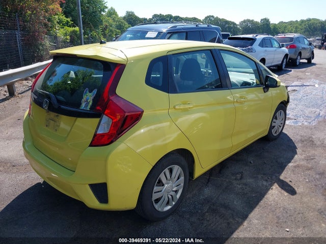 Honda FIT LX 2015 3HGGK5H52FM744647 Image 4