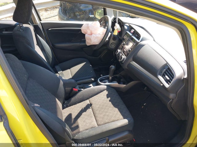 Honda FIT LX 2015 3HGGK5H52FM744647 Image 5