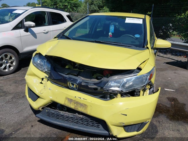 Honda FIT LX 2015 3HGGK5H52FM744647 Image 6