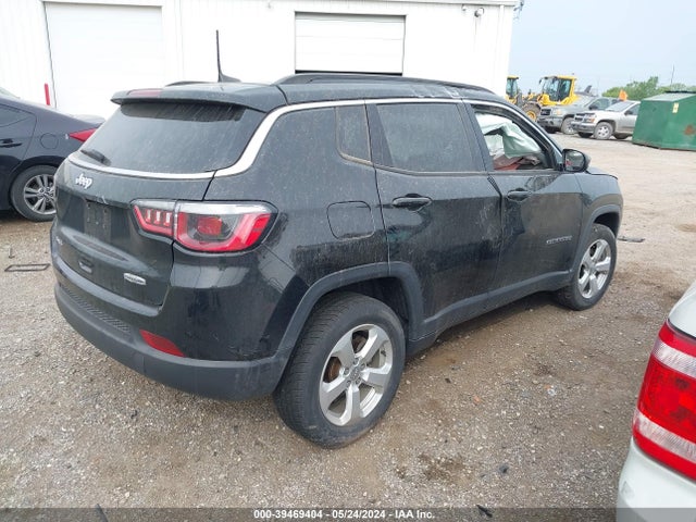 Jeep Compass Latitude 4x4 2018 3C4NJDBB3JT180779 Image 4