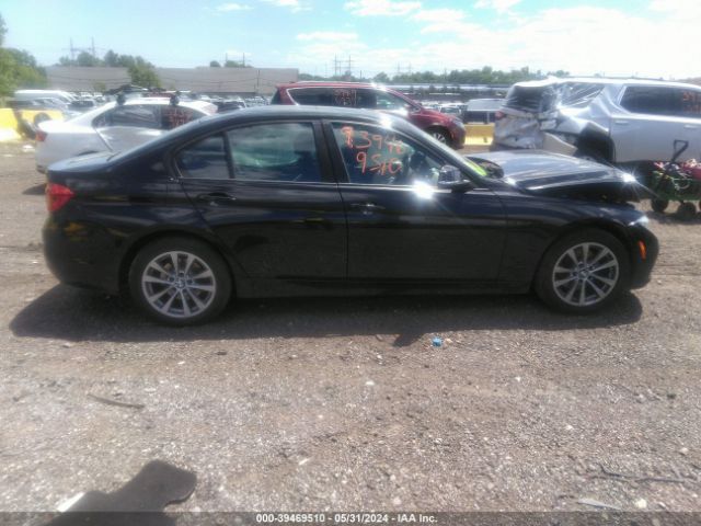 WBA8A3C36HK692463 BMW 320i Xdrive
