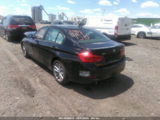 WBA8A3C36HK692463 BMW 320i Xdrive