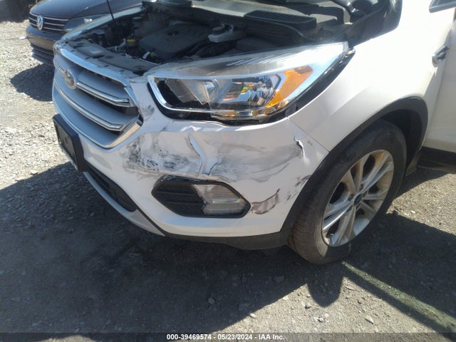 Ford ESCAPE SE 2018 1FMCU0GD3JUB07883 Image 6