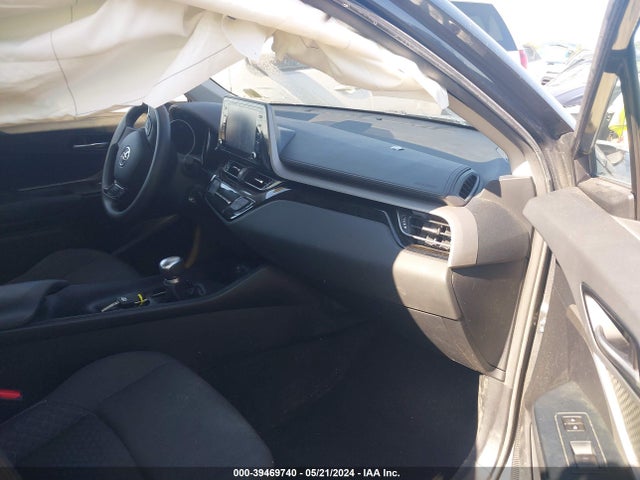 Toyota C-HR LE 2020 NMTKHMBX7LR111924 Image 5