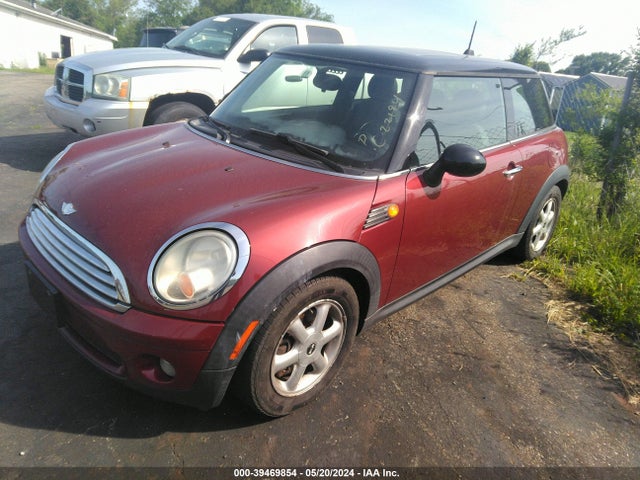 2007 MINI COOPER WMWMF33517TT53782 Photo 1