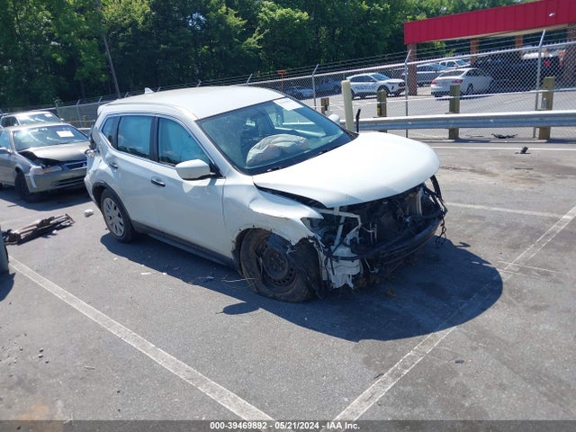 2018 KNMAT2MV3JP537306 main image