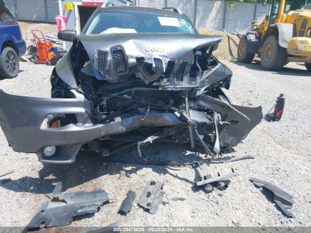 1C4PJMCS6GW345704 Jeep Cherokee Latitude