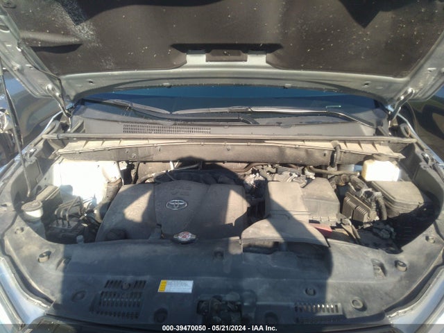 Toyota Highlander Le Plus 2019 5TDBZRFH6KS727692 Image 10