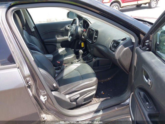 3C4NJCCB8KT755727 Jeep Compass Limited Fwd