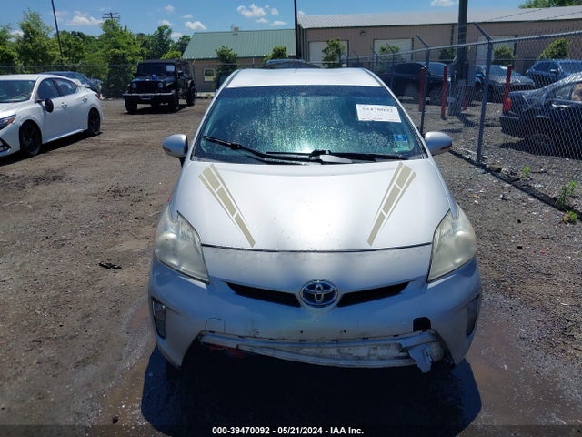 Toyota Prius Two 2015 JTDKN3DU5F0434822 Image 6