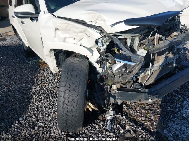Toyota 4runner Limited 2016 JTEBU5JR6G5310010 Image 16