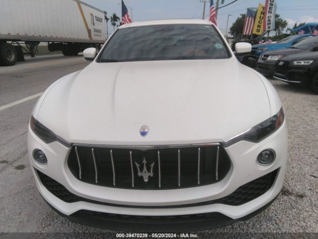 ZN661XUA3HX243175 Maserati Levante