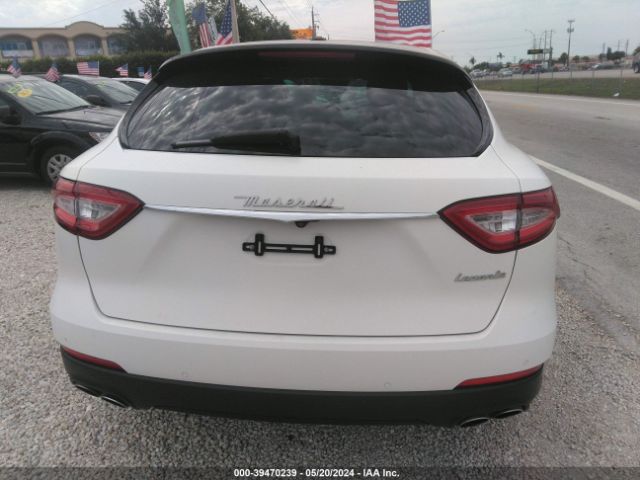 ZN661XUA3HX243175 Maserati Levante