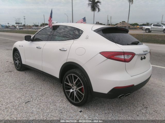 ZN661XUA3HX243175 Maserati Levante