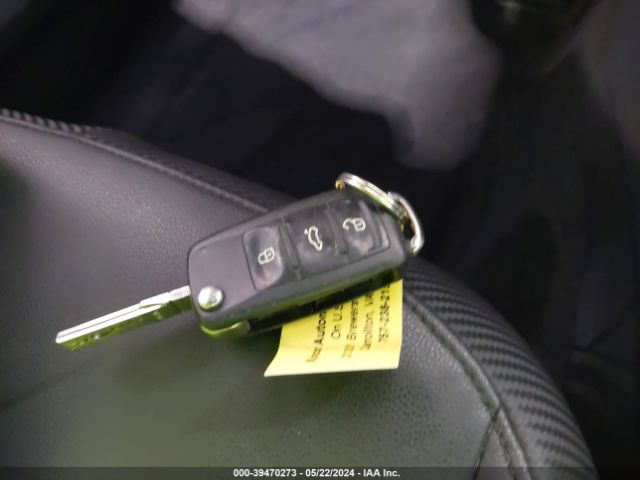 3VWJP7AT6EM615042 Volkswagen Beetle 2.5l