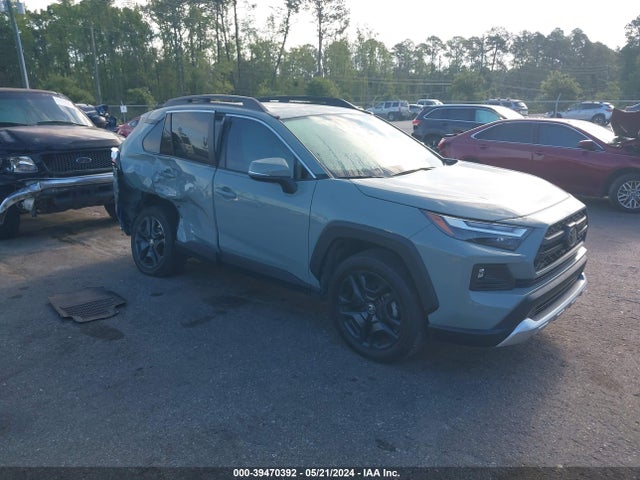 2022 2T3J1RFV8NW268225 main image