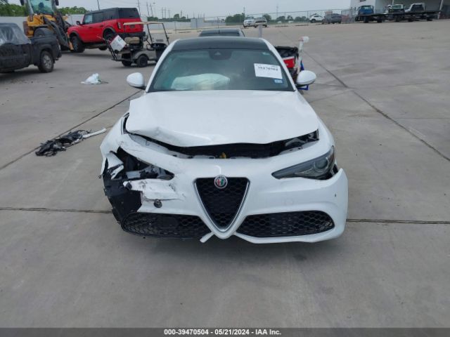 ZARFAECN5J7572773 Alfa Romeo Giulia Ti Sport Rwd