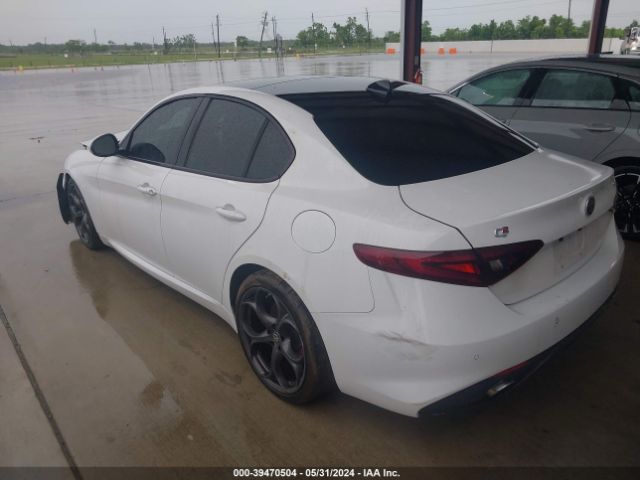ZARFAECN5J7572773 Alfa Romeo Giulia Ti Sport Rwd