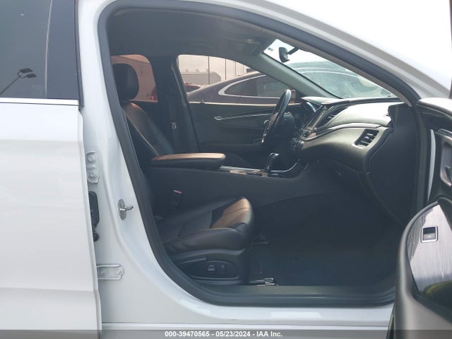 Chevrolet IMPALA 1LT 2017 2G1105S35H9170132 Image 5