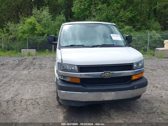 Chevrolet Express 2500 Work Van 2019 1GCWGAFG1K1209888 Image 12