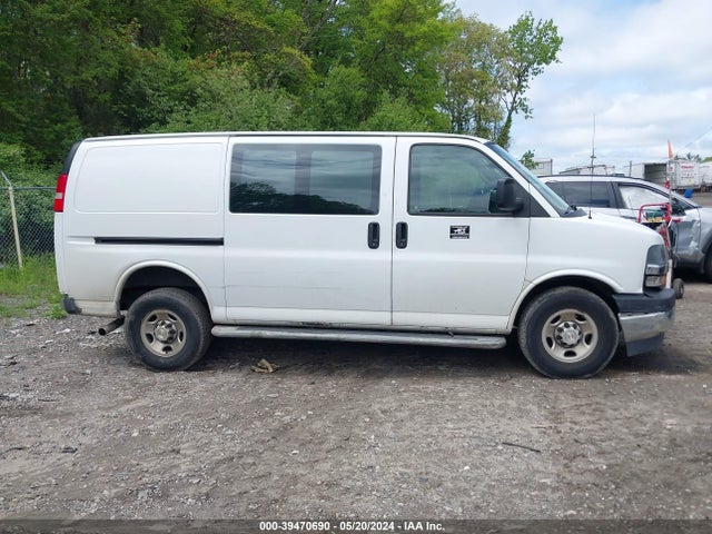 Chevrolet Express 2500 Work Van 2019 1GCWGAFG1K1209888 Image 13
