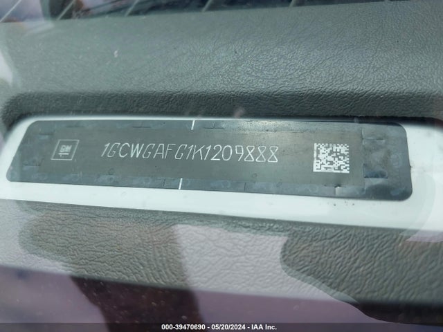 Chevrolet Express 2500 Work Van 2019 1GCWGAFG1K1209888 Image 9