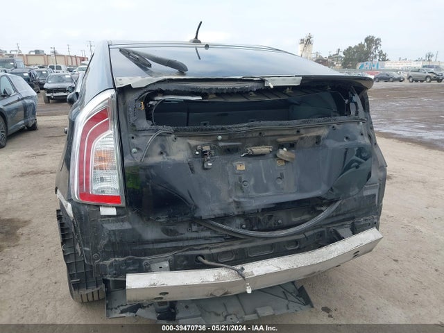 Toyota Prius Three 2015 JTDKN3DU9F1902559 Image 6